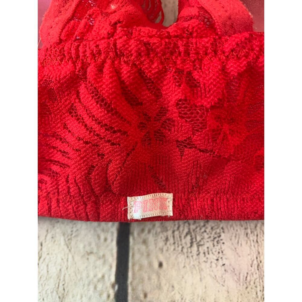 PINK BY VS Women's Red Lace Lightly Lined Underwire Bra / Size: 32DD - Picture 9 of 11